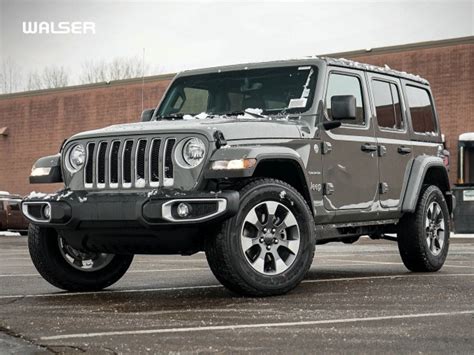 Jeep Wrangler 4-dr 4x2