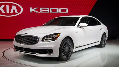 photo of Kia K900 car production