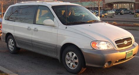 Kia Sedona 2004 photo