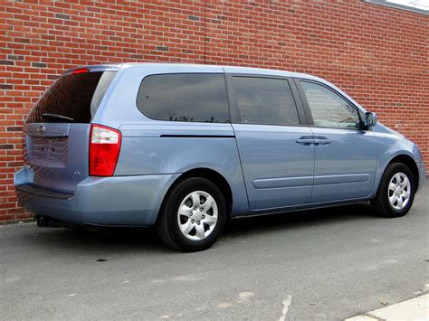 Kia Sedona 2006 photo