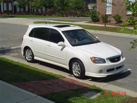 Kia Spectra5 2006 photo