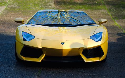 Lamborghini Aventador photo