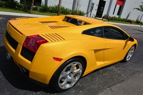 Lamborghini Gallardo 2006 photo