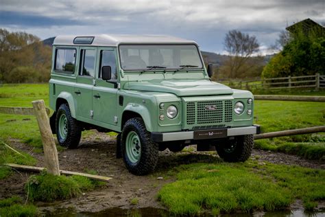 Land rover Classic photo