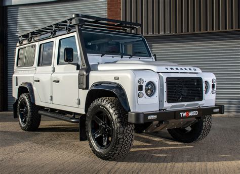 photo of Land rover Defender 110 car production