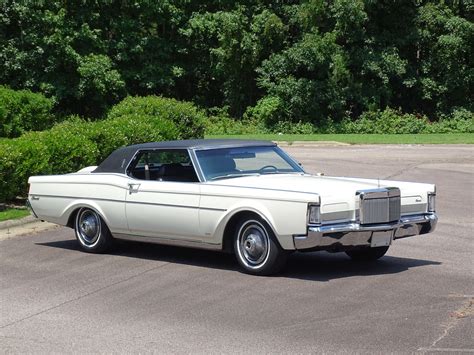 Lincoln Mark iii 1990 photo