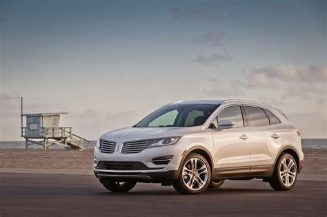 photo of Lincoln Mkc car production