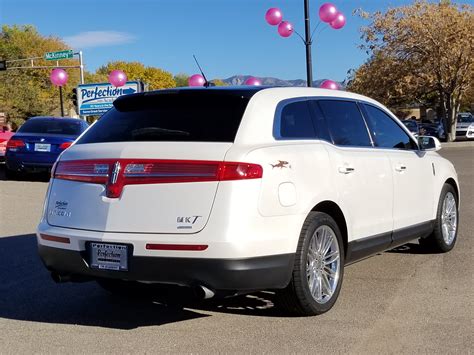 Lincoln Mkt 2014 photo