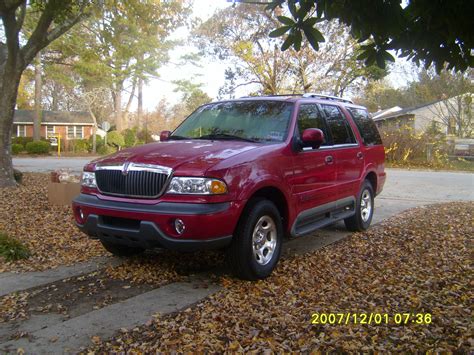 Lincoln Navigator 1999 photo