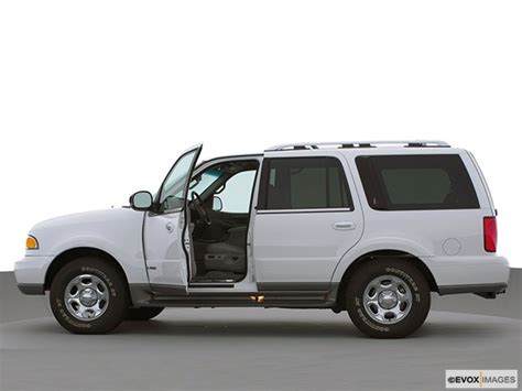 Lincoln Navigator 2001 photo