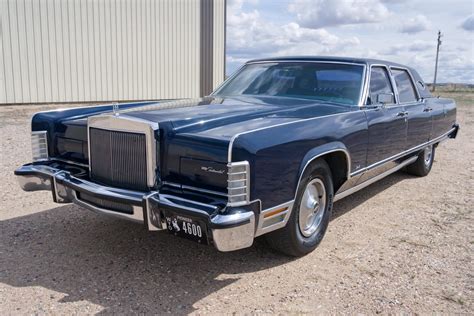 Lincoln Town car 1977