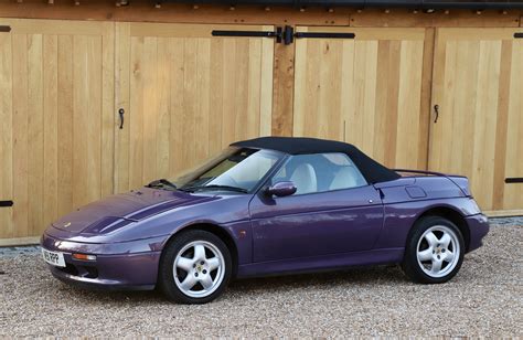 Lotus Elan 1994 photo