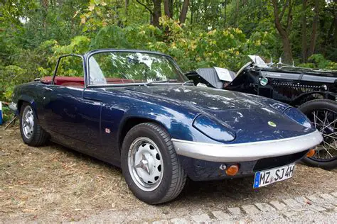 Lotus Elan photo