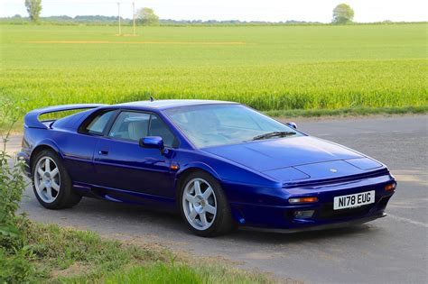 Lotus Esprit 1995 photo