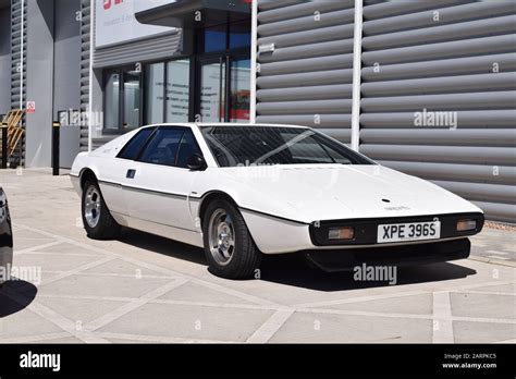 Lotus Esprit photo