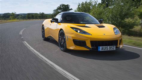 photo of Lotus Evora car production