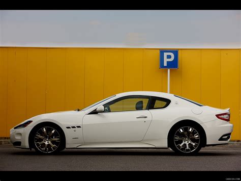 Maserati Granturismo 2009 photo