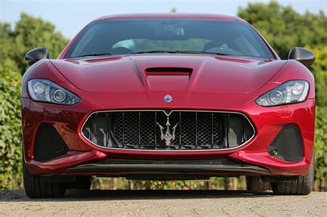 Maserati Granturismo photo