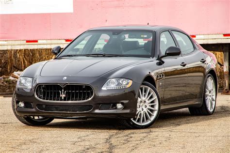 Maserati Quattroporte 2012 photo