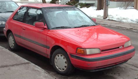 Mazda 323 1992 photo