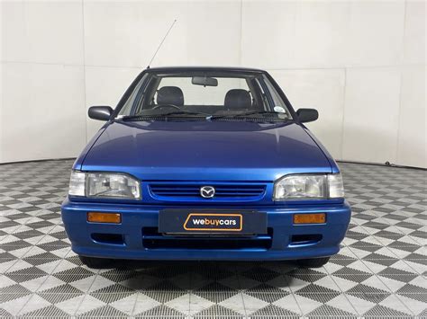 Mazda 323 photo