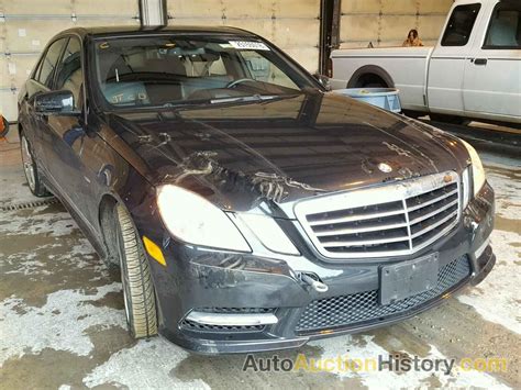 Mercedes-benz C176 2012 photo