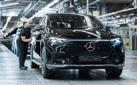 photo of Mercedes-benz Eqe car production