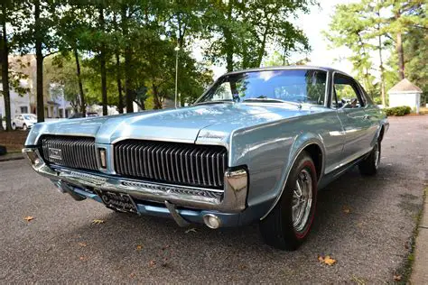 photo of Mercury Cougar car production