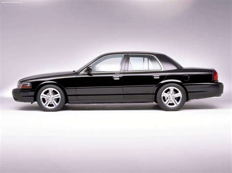 Mercury Marauder 2003 photo