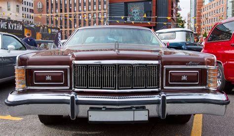 Mercury Marquis photo