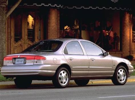 Mercury Mystique 1997 photo