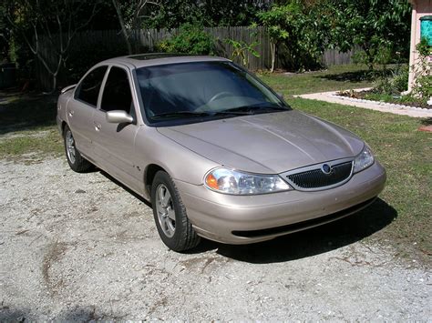 Mercury Mystique 1999 photo