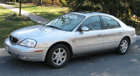 photo of Mercury Sable car production