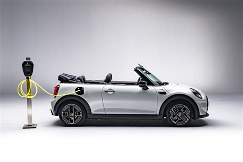 photo of Mini Cooper convertible car production