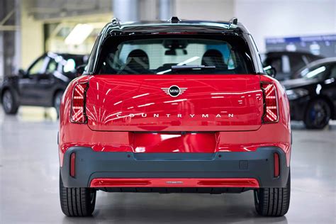 photo of Mini Countryman car production