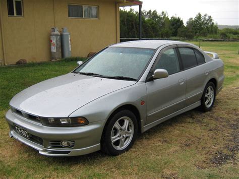 Mitsubishi Galant 1998 photo