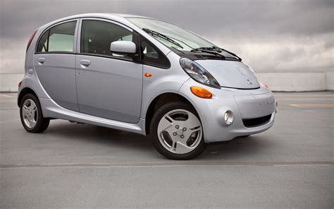 Mitsubishi I-miev 2012 photo