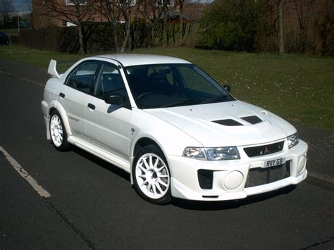 Mitsubishi Lancer 2002 photo