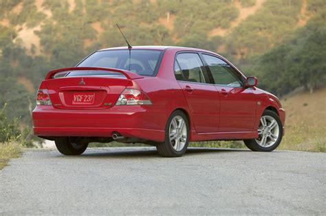 Mitsubishi Lancer 2005 photo