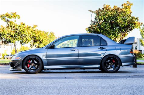 Mitsubishi Lancer evo 2004 photo