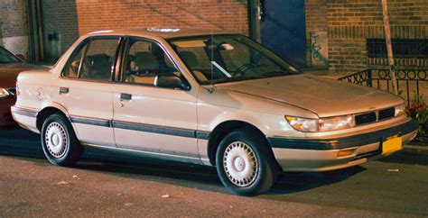 Mitsubishi Mirage 1991 photo