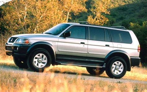 Mitsubishi Montero 2000 photo