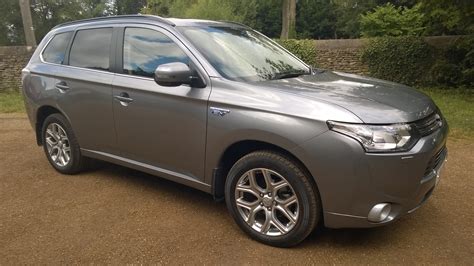 Mitsubishi Outlander 2014 photo