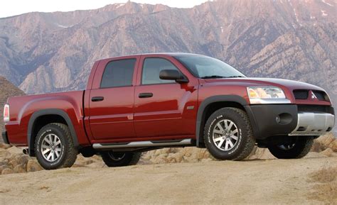 photo of Mitsubishi Raider car production