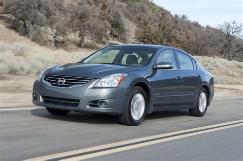 Nissan Altima hybrid 2011 photo