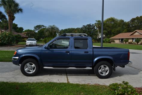 Nissan Frontier 2000 photo