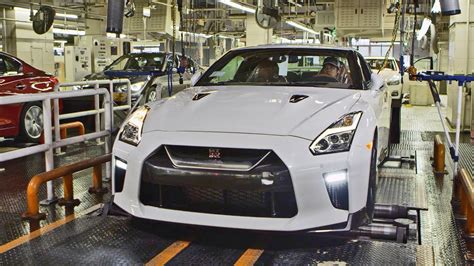 photo of Nissan Gt-r car production