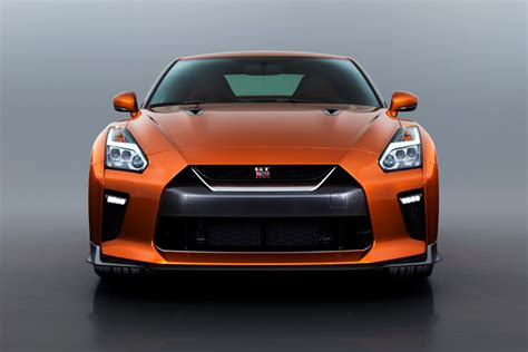 Nissan Gt-r photo