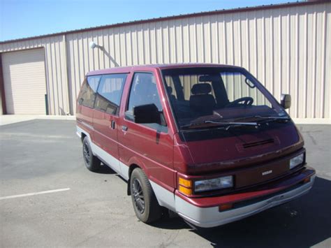 Nissan Gxe van 1987 photo