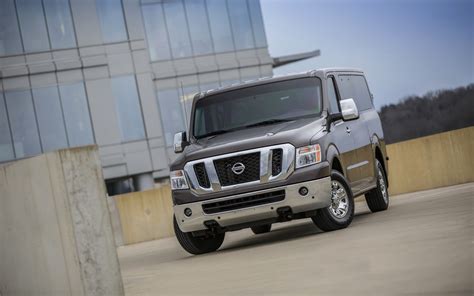 Nissan Nv3500 photo